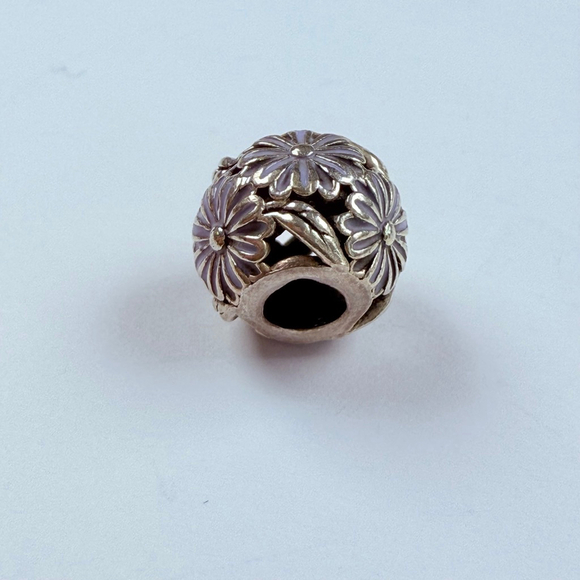 Pandora Lavender Enamel Daisy Meadow Sterling Silver 925 Barrel Charm Retired - Picture 4 of 6